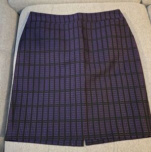 Ann Taylor Pencil Skirt Size 10P Knee Length Lined Slit Purple Plaid